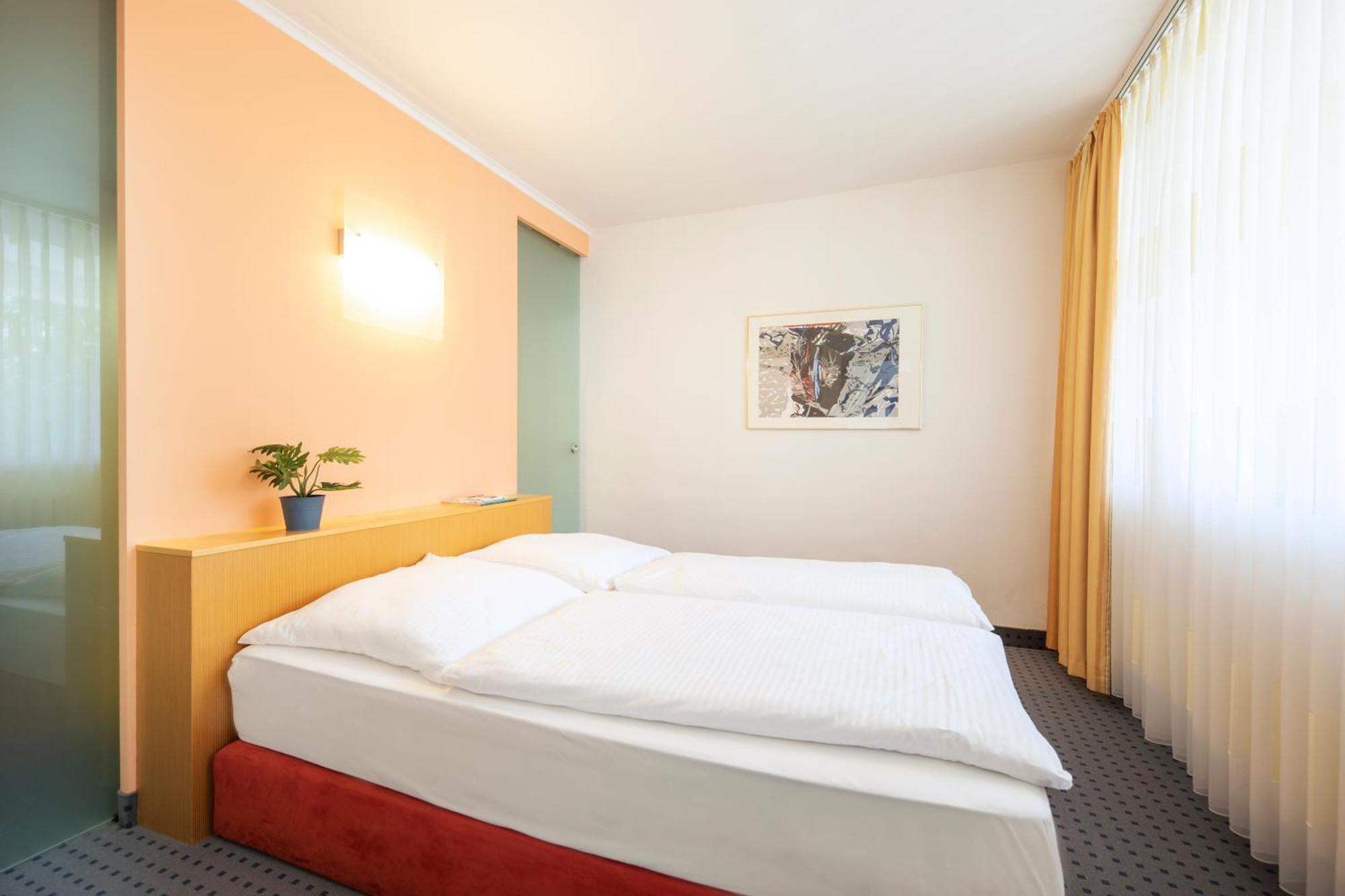 Achat Hotel Suhl Exteriör bild