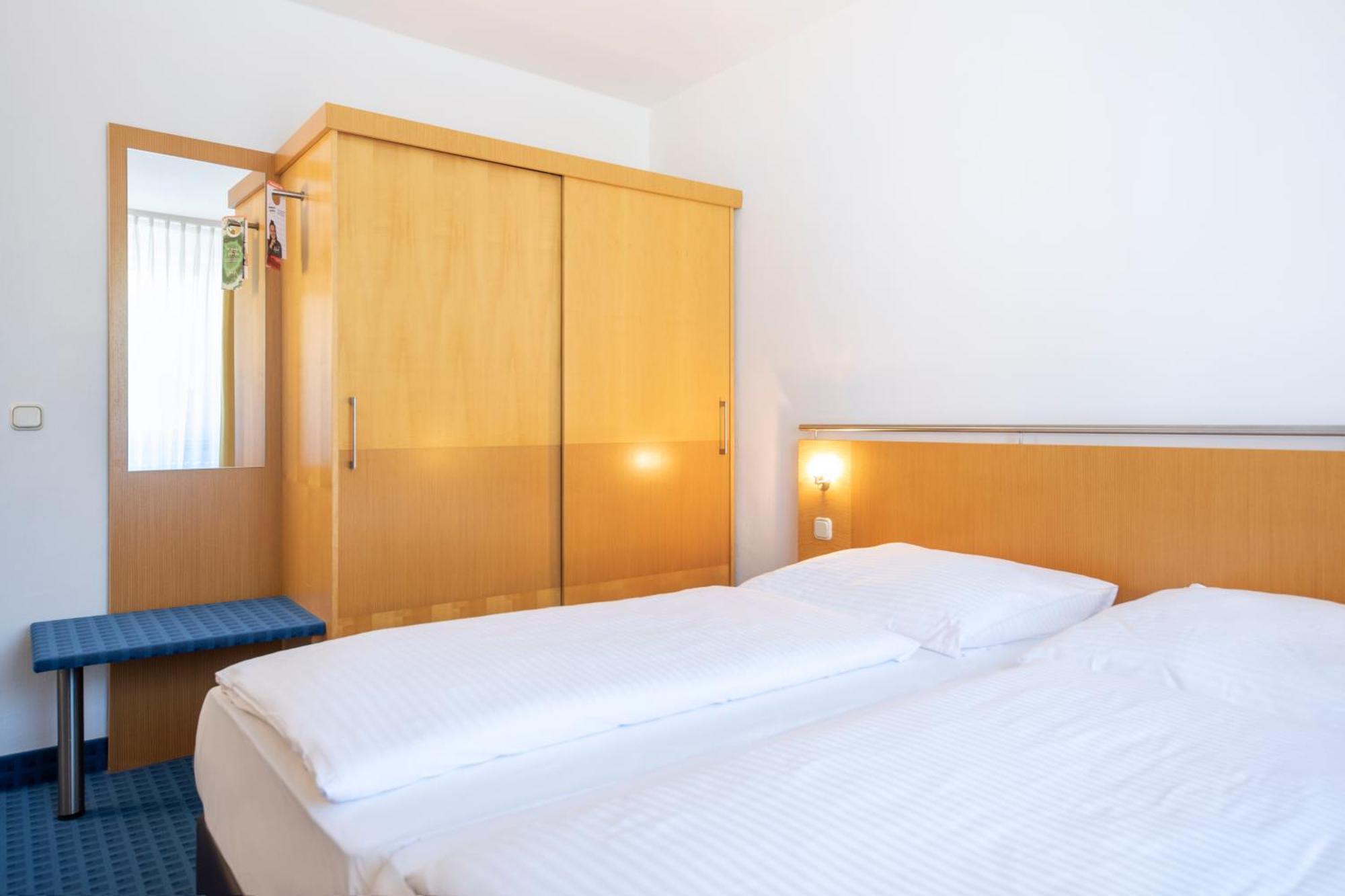 Achat Hotel Suhl Exteriör bild