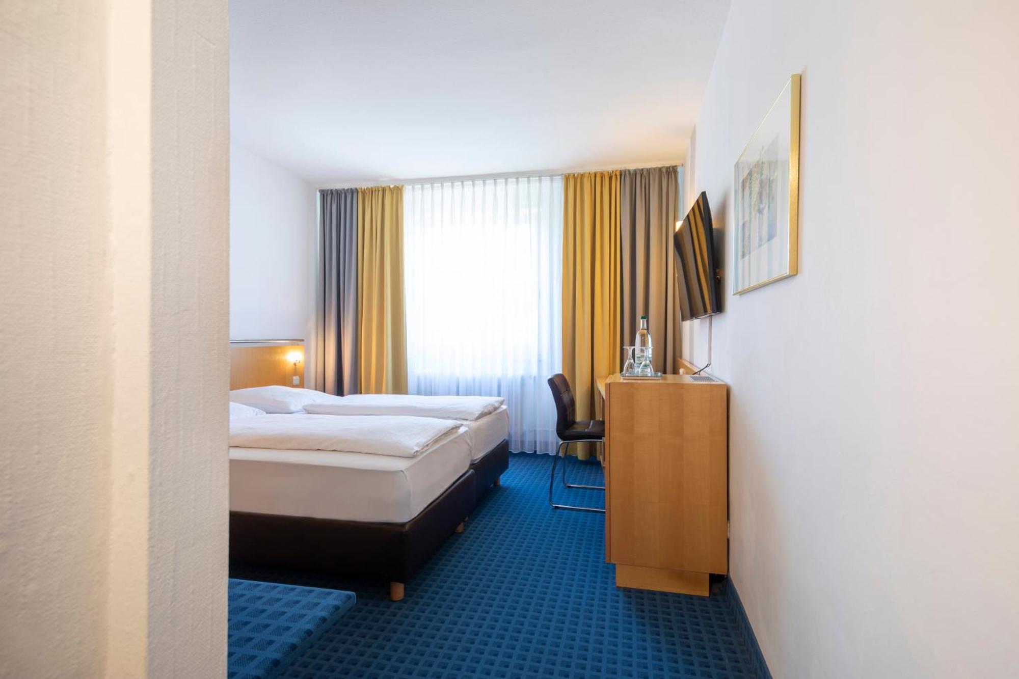 Achat Hotel Suhl Exteriör bild