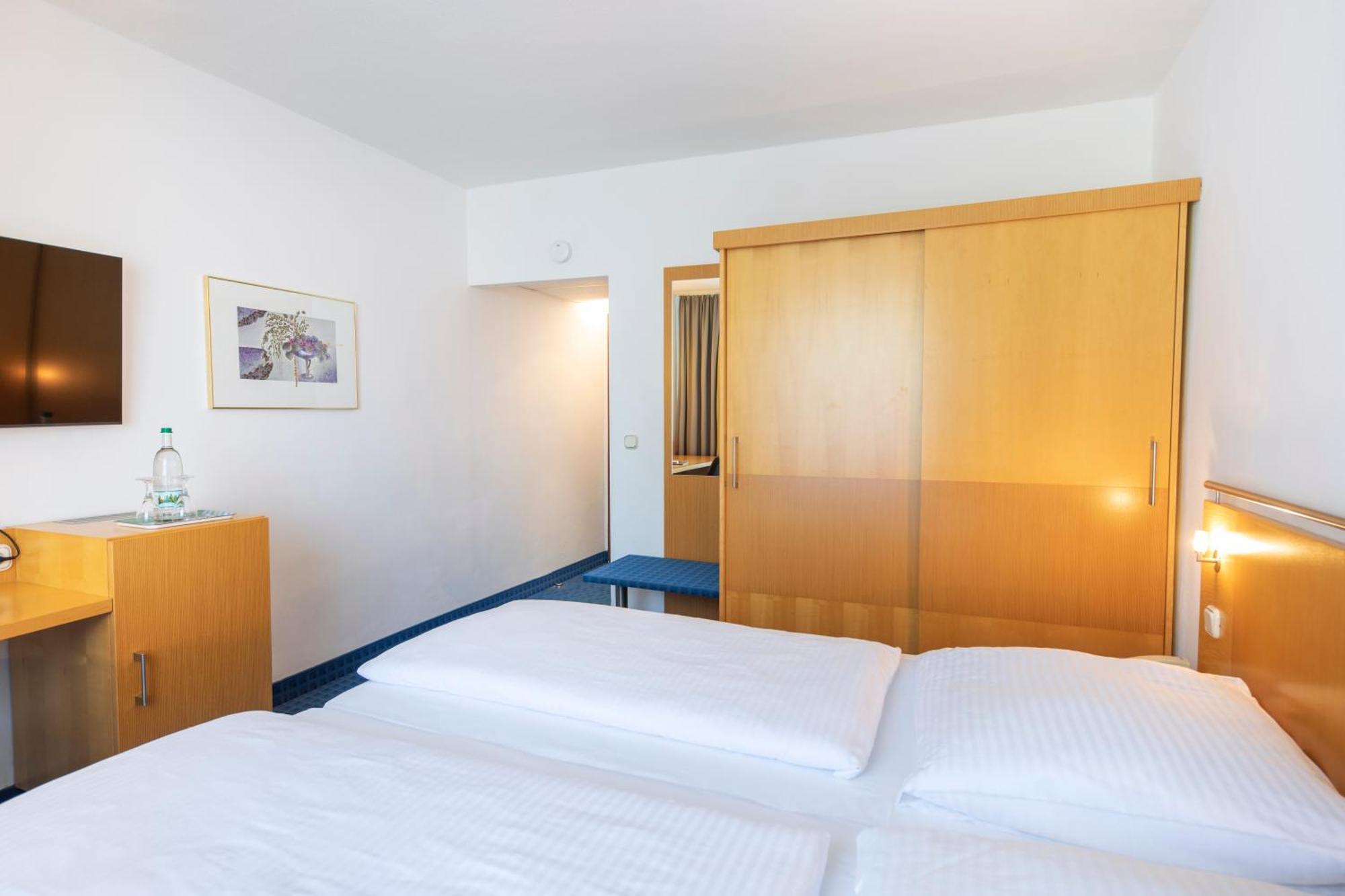 Achat Hotel Suhl Exteriör bild