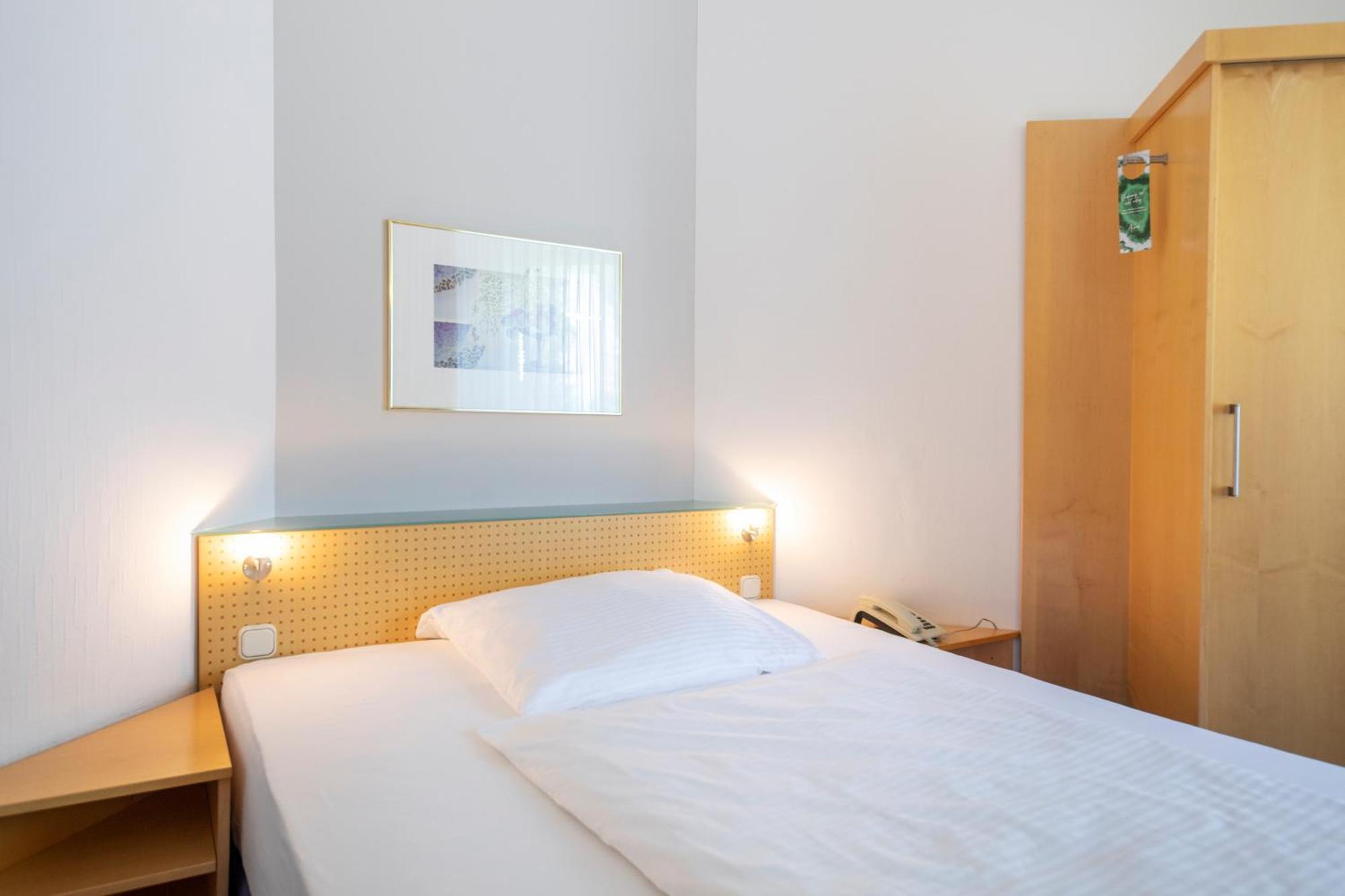 Achat Hotel Suhl Exteriör bild